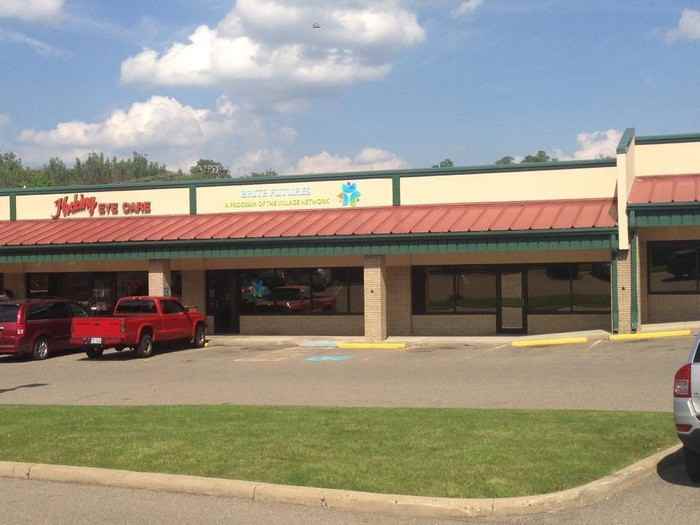 107 Plaza Dr - Photo 2 of 11