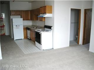 19 E 8th St Duluth Mn 55805 2 Bedroom Apartment For Rent