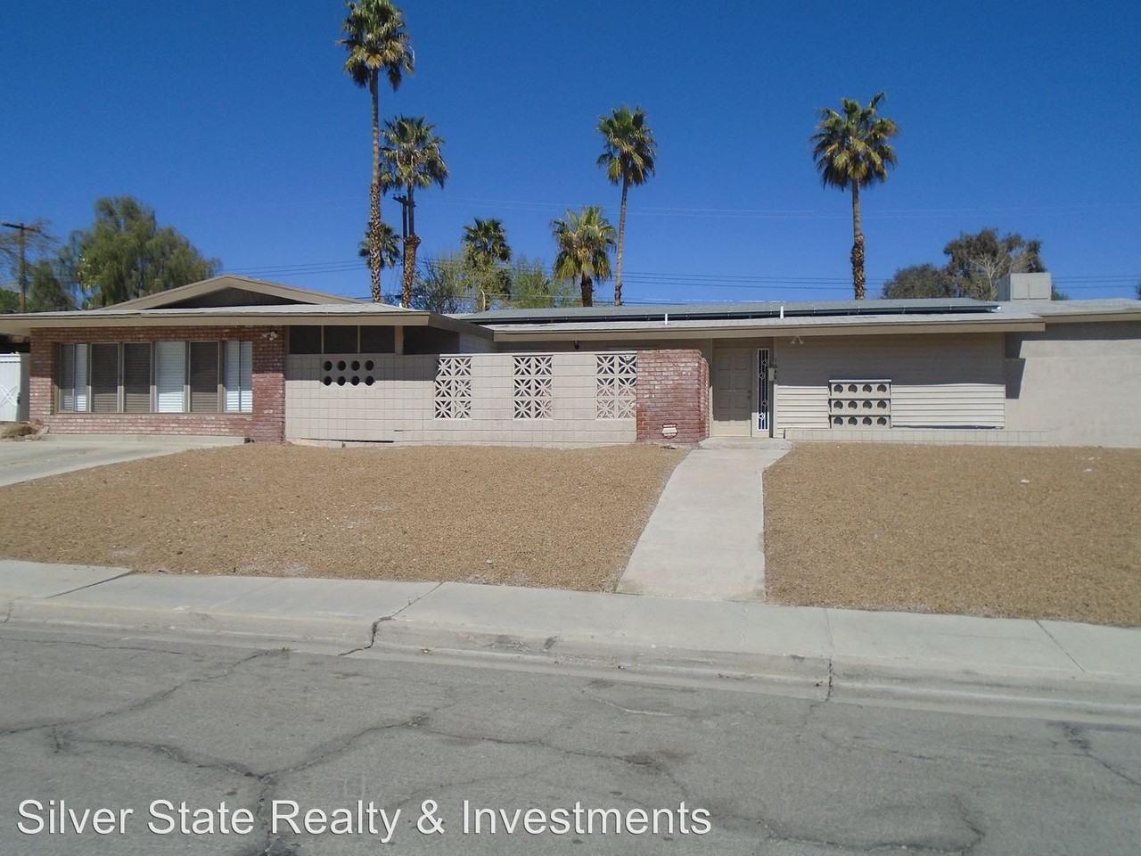 1648 Ottawa Dr - Photo 2 of 22