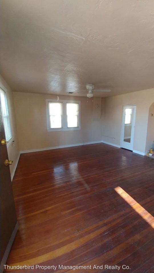 223 Mescalero Rd NW - Photo 2 of 7