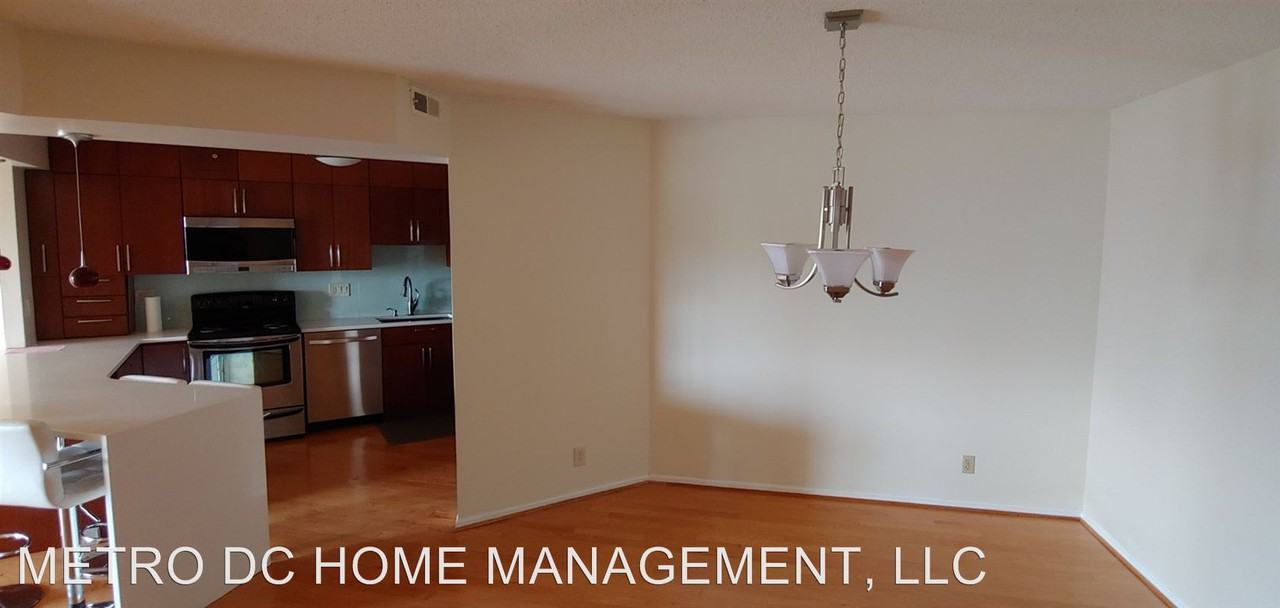 1600 Oak St N - Photo 3 of 13