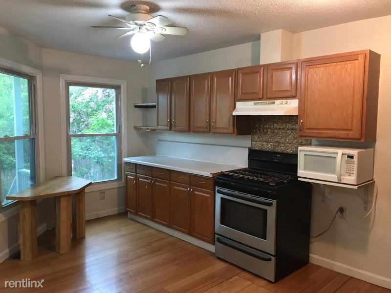 167 Old Foxon Rd 35-B - Photo 2 of 22