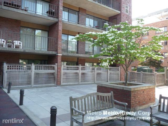 70 Centre St. 2D - Photo 2 of 15