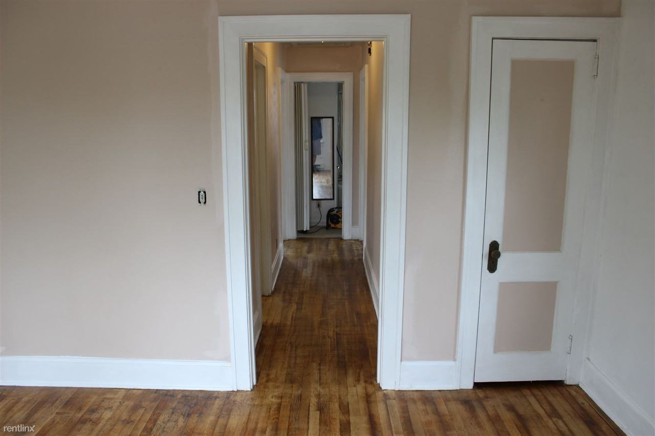 313 B Ave - Photo 3 of 9