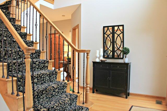 190 Fairview - Photo 3 of 32