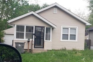 525 S Bosart Ave - Photo 1 of 1