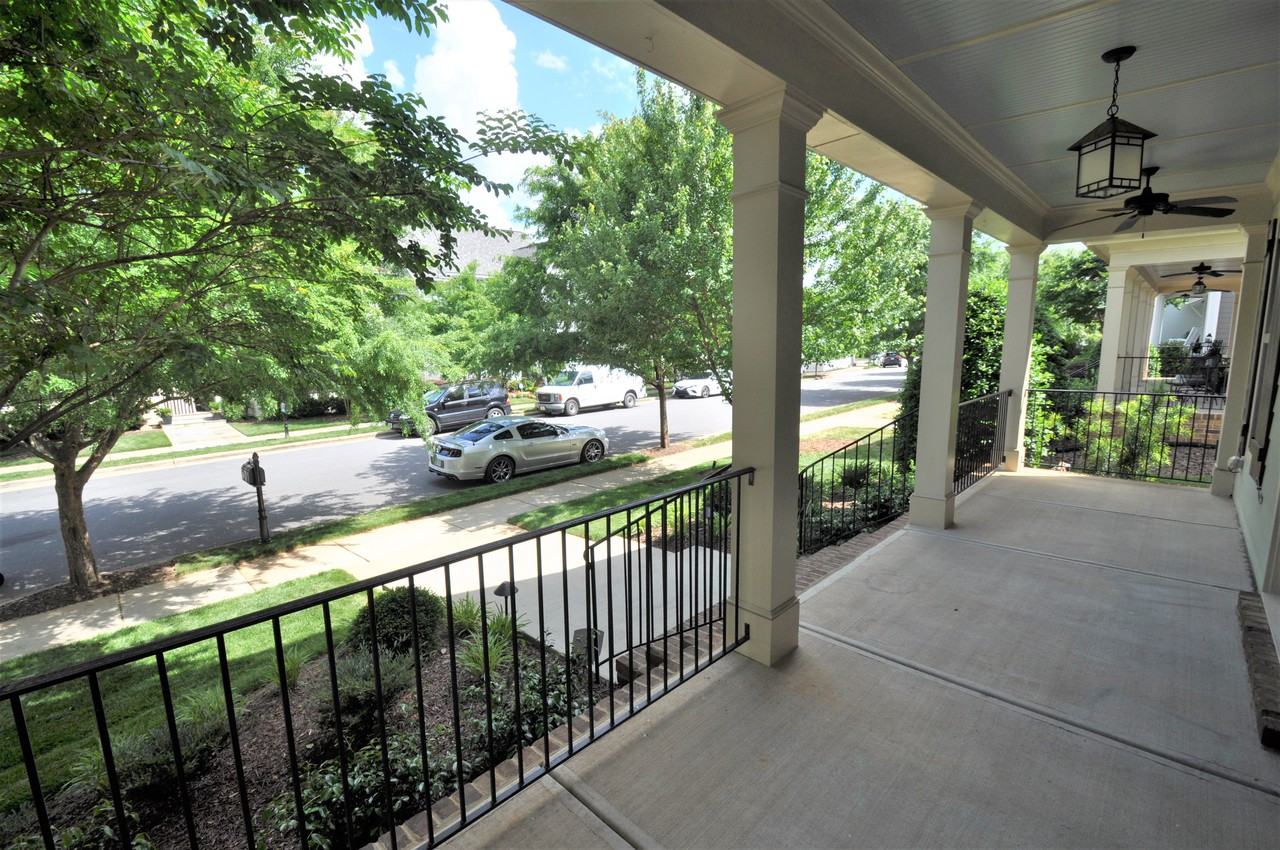 2321 Yancey St - Photo 3 of 48