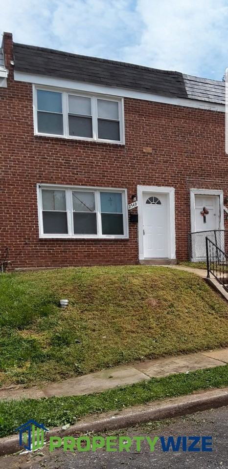 2549 Southdene Ave - Photo 2 of 16