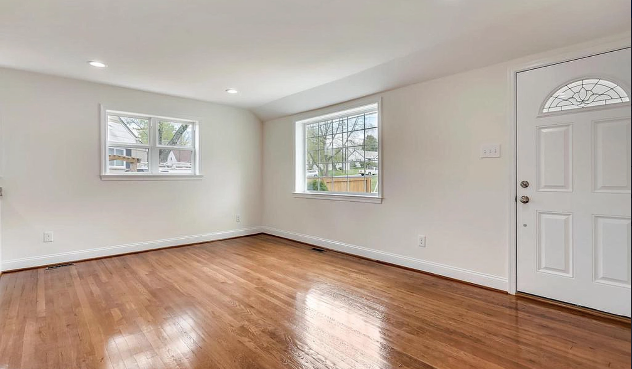 12728 Gould Road - Photo 6 of 20