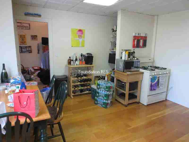 26 Eastburn St 2 - Photo 2 of 10