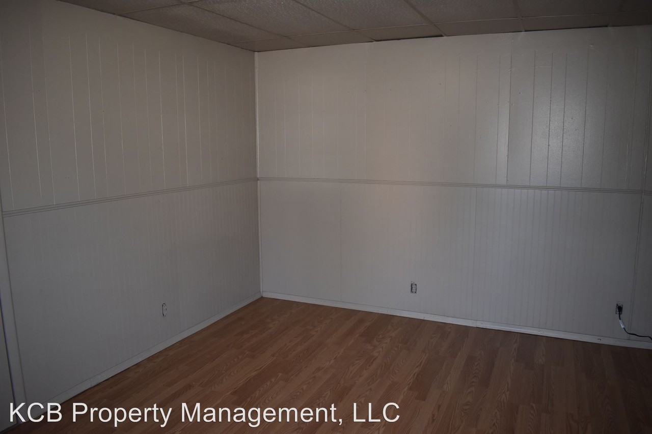 108 W Mill Street - Photo 2 of 5