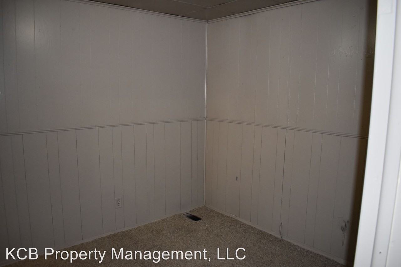 108 W Mill Street - Photo 3 of 5