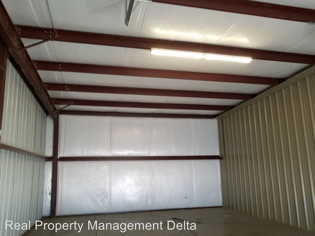 1091 Airport Loop - Photo 2 of 4