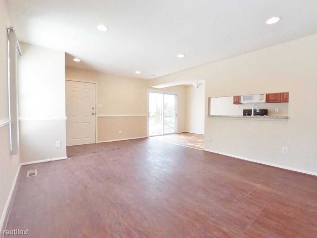 4 Ridgelawn Rd - Photo 2 of 15