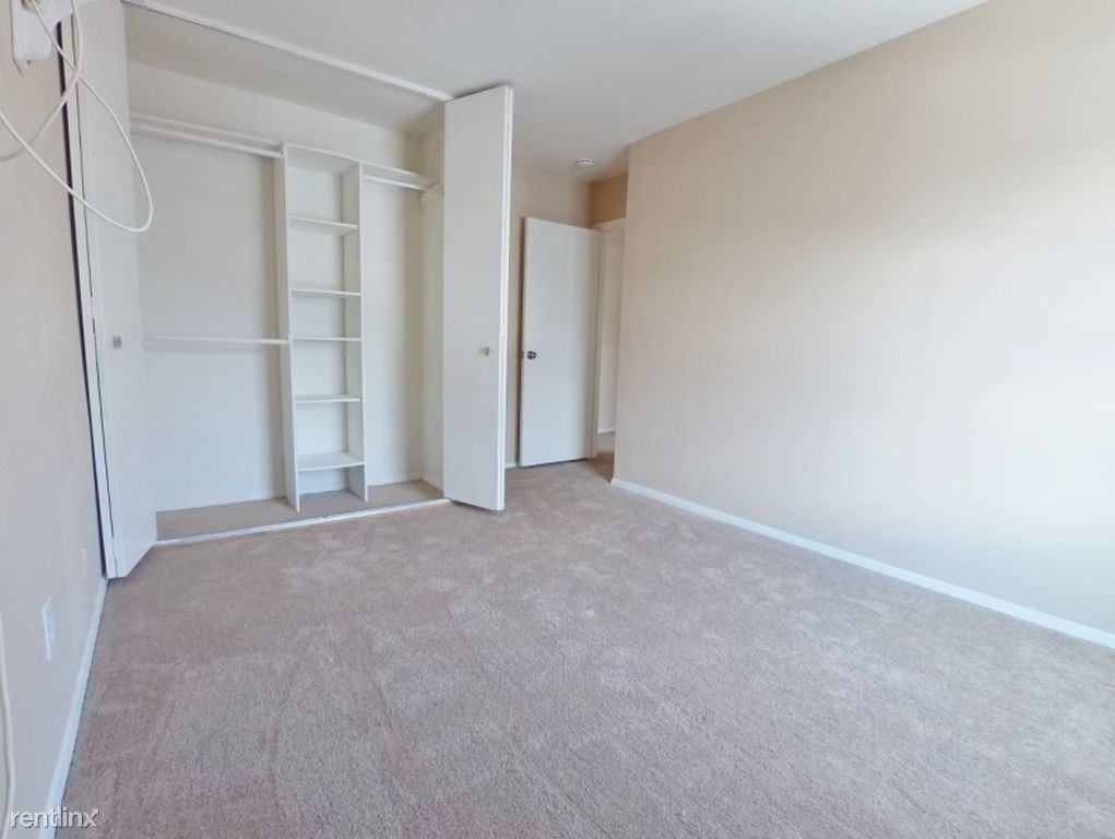 4 Ridgelawn Rd - Photo 3 of 15