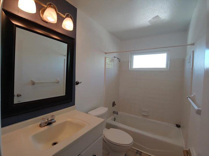 6303 Holmes Blvd #B - Photo 2 of 8