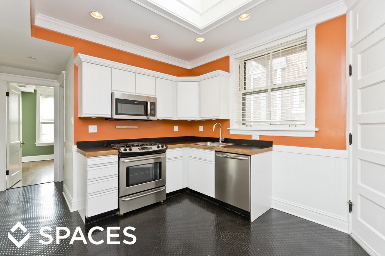 1940 W Berenice Ave #3