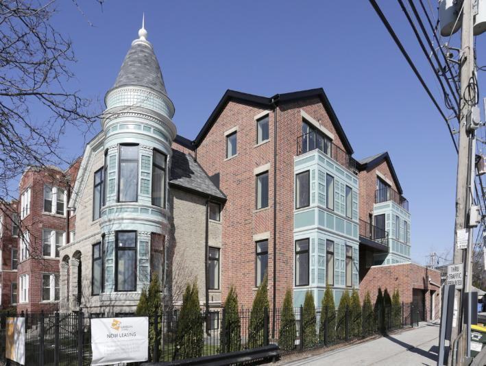 1418 W Addison St - Photo 3 of 8
