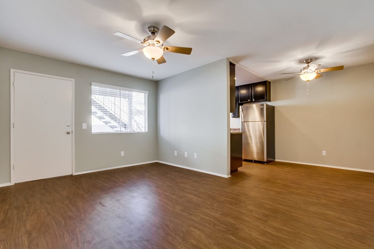 483 South Meadowbrook Drive #1 - Photo 2 of 12