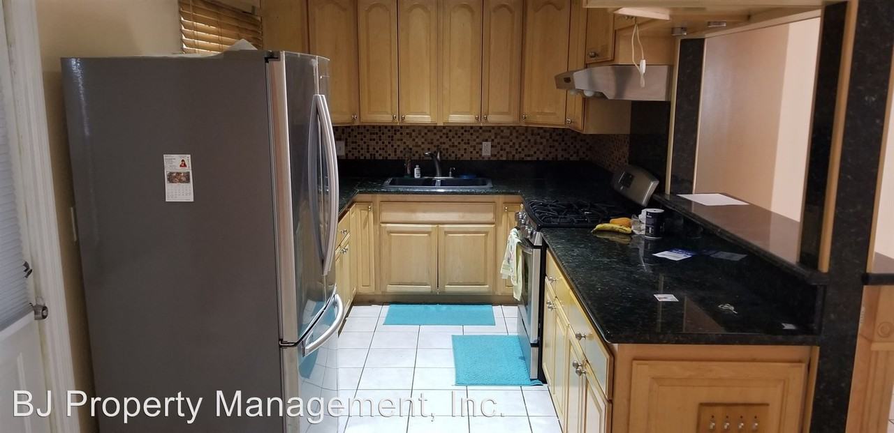 20513 Devlin Ave - Photo 2 of 10