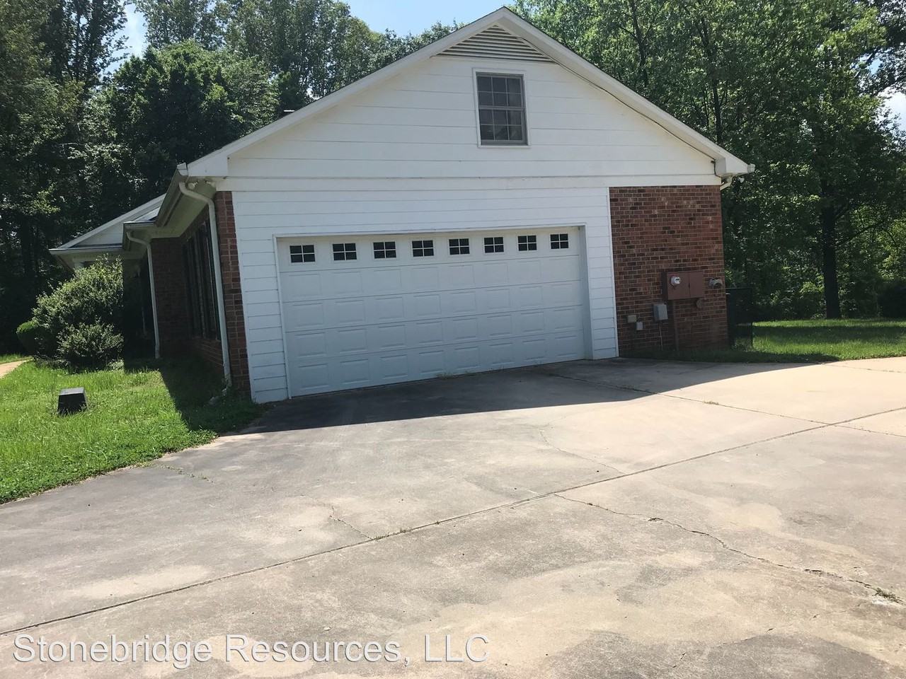 1634 Scalesville Rd - Photo 2 of 31