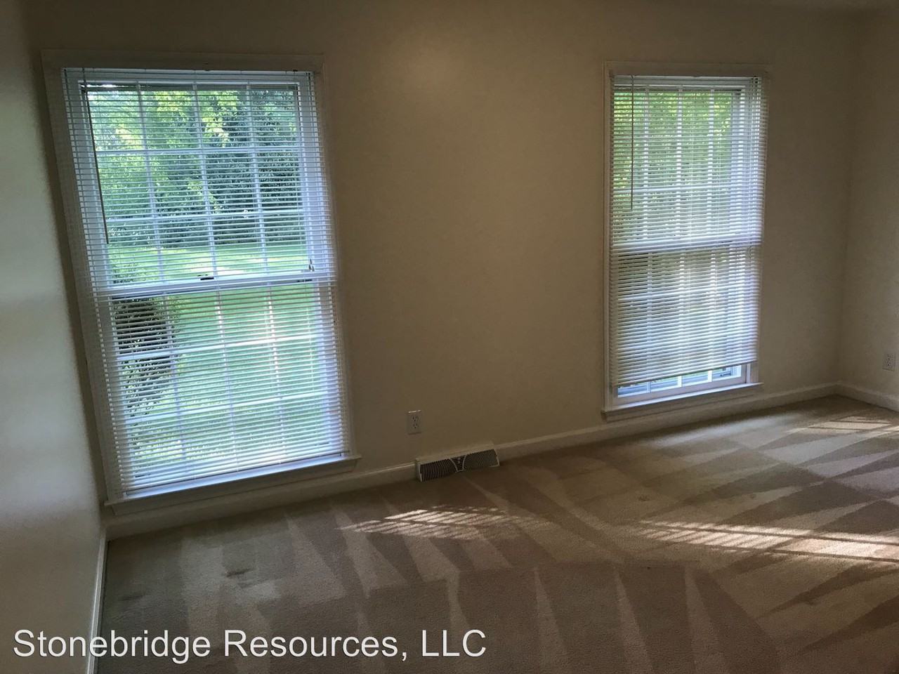 1634 Scalesville Rd - Photo 3 of 31