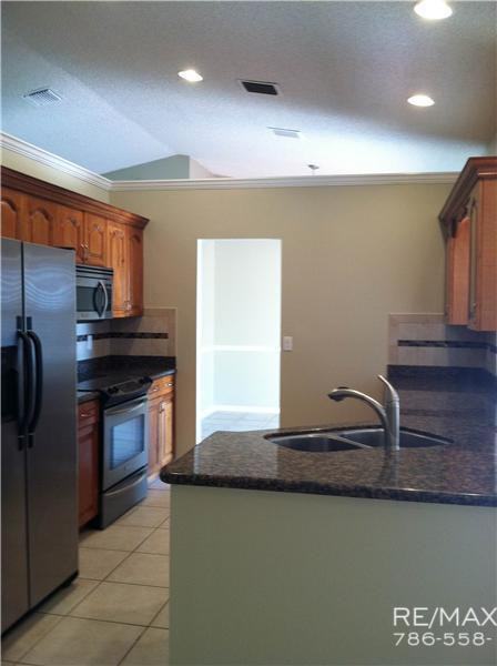 5080 NW 64th Dr - Photo 3 of 8