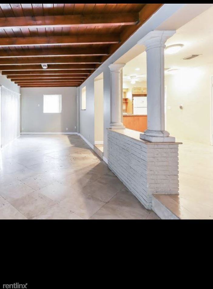 108 Palm Ave - Photo 3 of 8