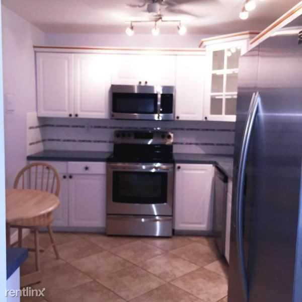 531 N Ocean Blvd - Photo 2 of 12