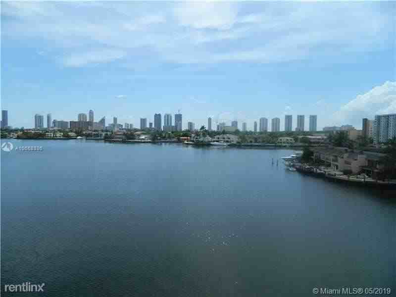 16570 NE 26th Ave - Photo 3 of 8