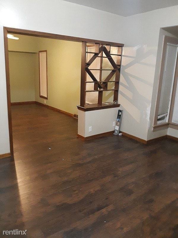 1923 W 6th St - Photo 2 of 7