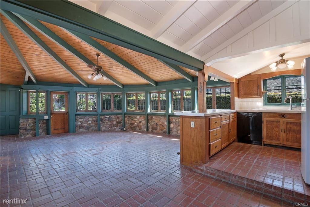 103 S La Senda Dr - Photo 3 of 10