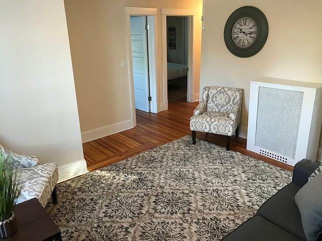 221 Park Pl - Photo 2 of 11