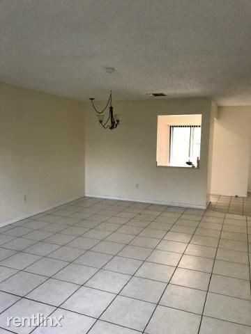 12949 Pennypacker Trl - Photo 2 of 8