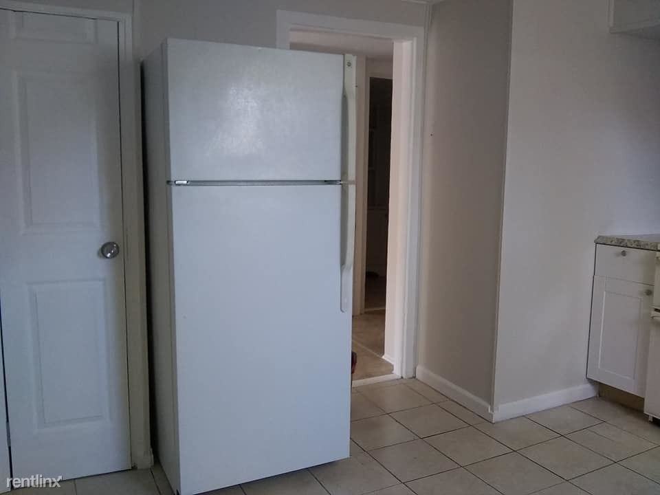 5B Maple St - Photo 3 of 7