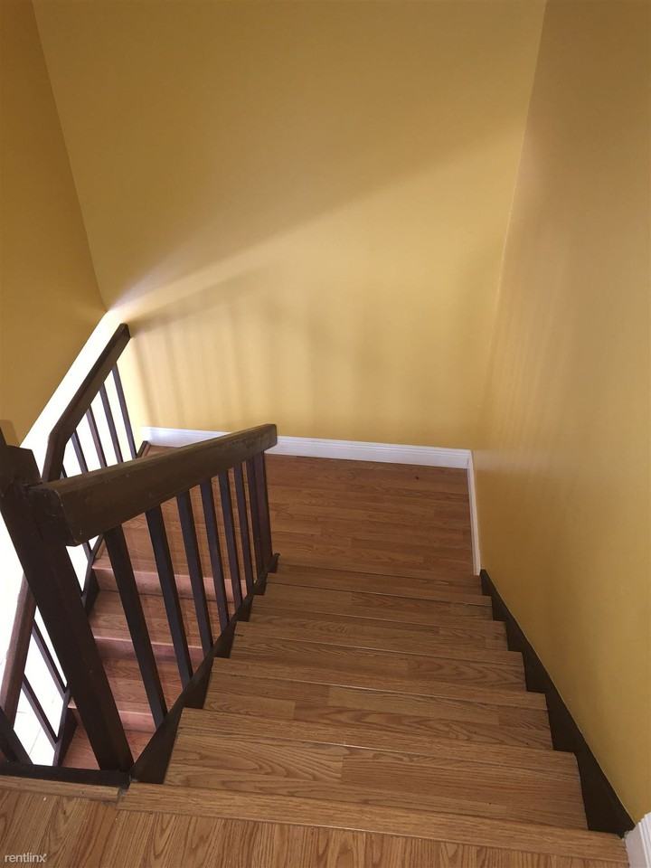 CHERRY LN - Photo 2 of 7