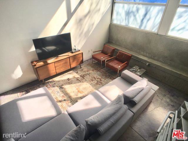 1130 S Flower St - Photo 3 of 11