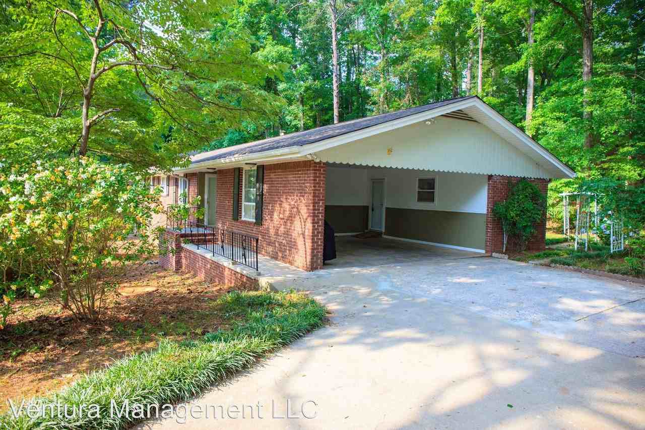 2992 Dogwood Dr - Photo 3 of 41