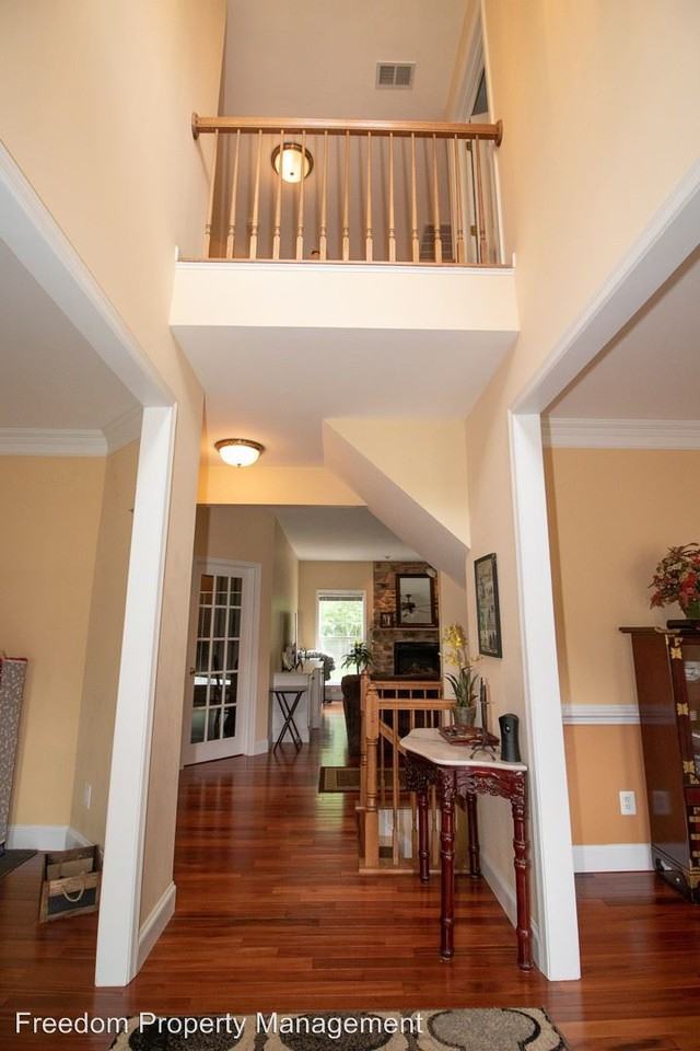 12157 Cheshire Ct - Photo 3 of 29