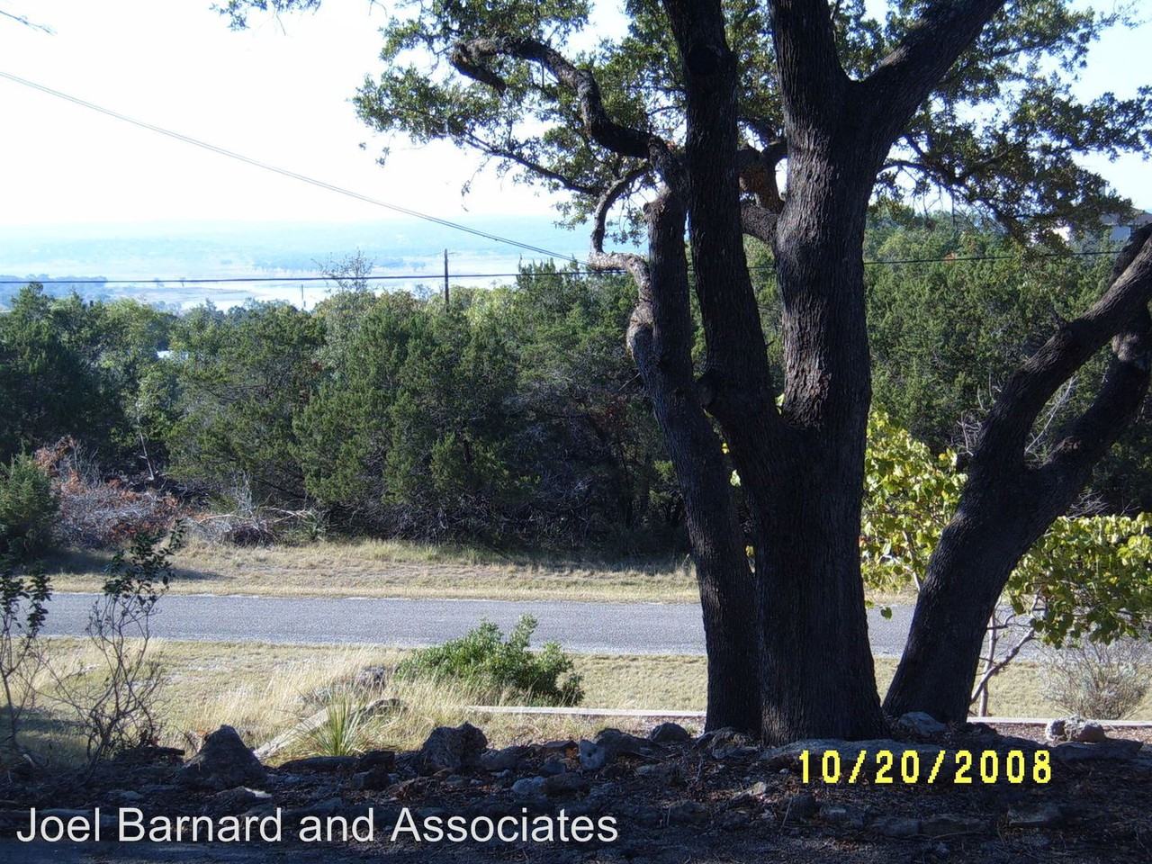 1104 West Side Cir - Photo 2 of 25