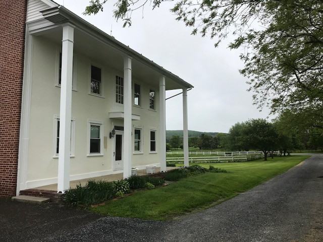 918 New Holland Rd - Photo 3 of 20