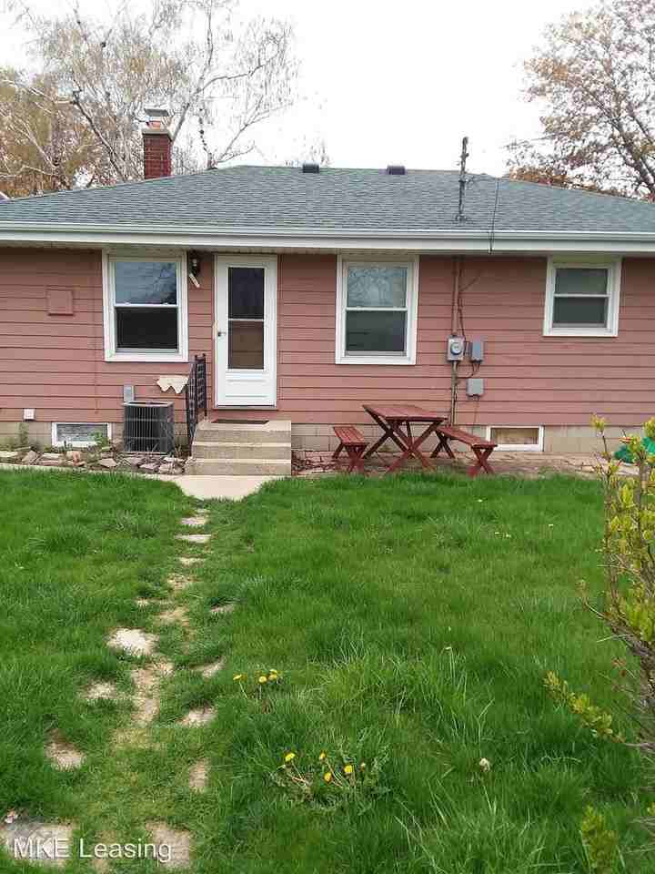 4728 N 79th St - Photo 2 of 16