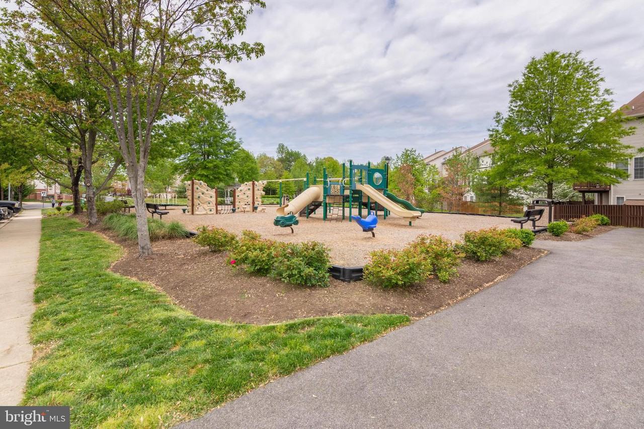 2129 Millhaven Dr #129 - Photo 2 of 2