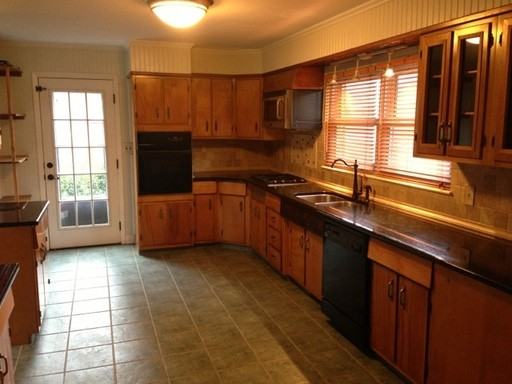 2517 Fairway Dr - Photo 2 of 8