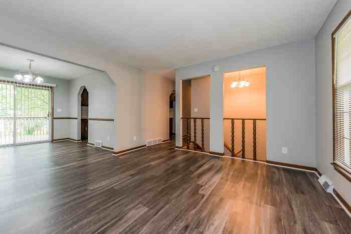 2505 Folsom St - Photo 3 of 8