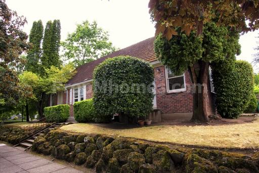 1628 NE Jarrett St - Photo 2 of 18