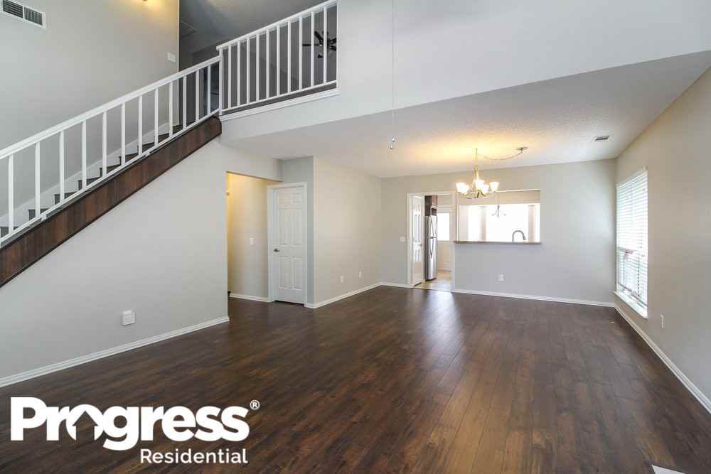 1508 Chapman St - Photo 4 of 15
