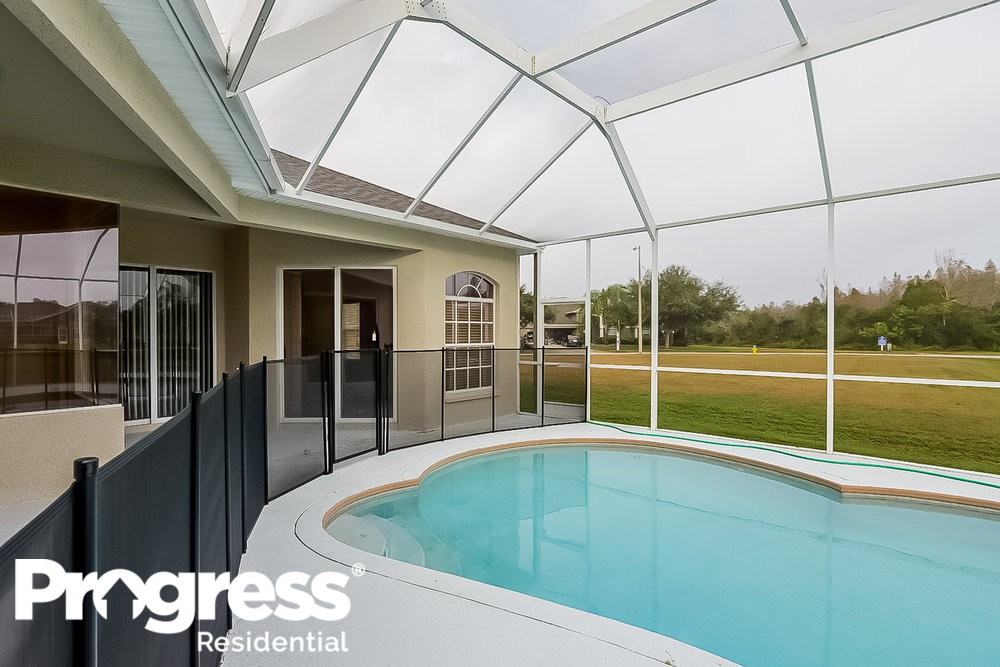 4322 Waterford Landing Dr - Photo 3 of 19