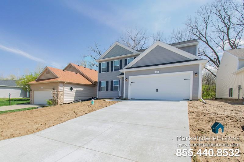655 Cygnet Lake Dr - Photo 2 of 18
