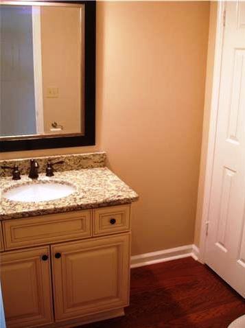 212 Plantation Ct #212 - Photo 3 of 8